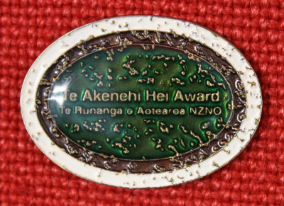 Te Akenehi Hei Award Medallion